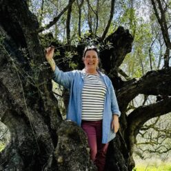 Land Based Learning Foodways: Winter 23/24 Oleotourism and Ancient Olive Trees